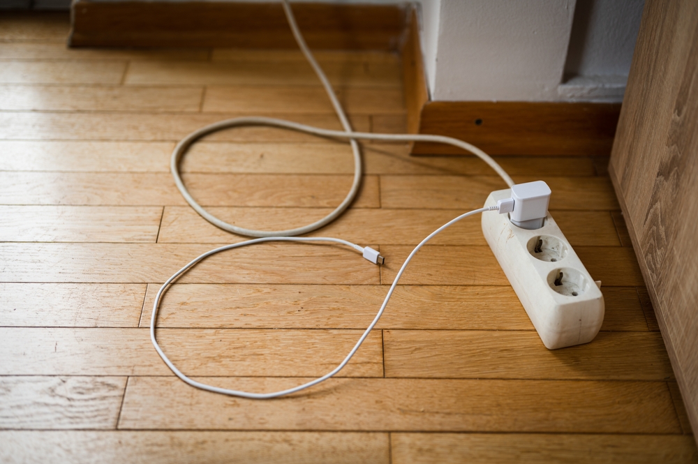 Oplader, stikkontakt