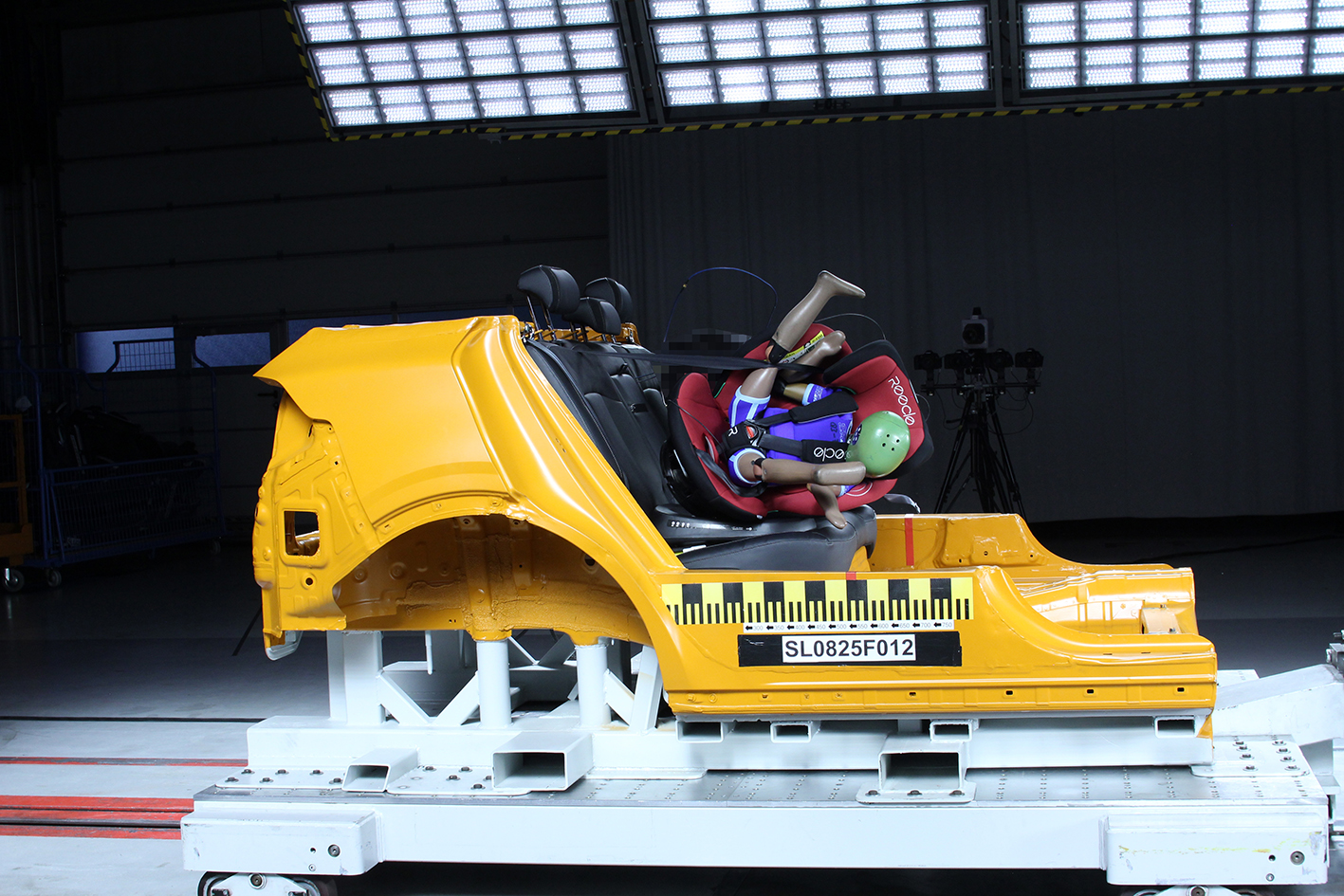 Reecle 360_300dpi, crash test, autostol, bilsete