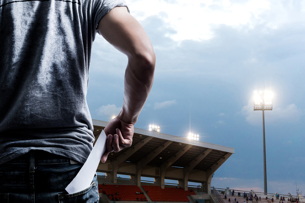 Fans,Presenting,Tickets,Or,Admission,Passes,Soccer, fotbold, fotball, billetter, stadion