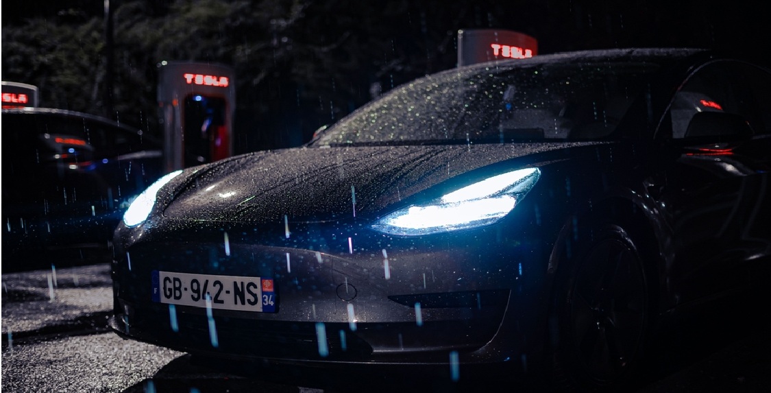 rain tesla car