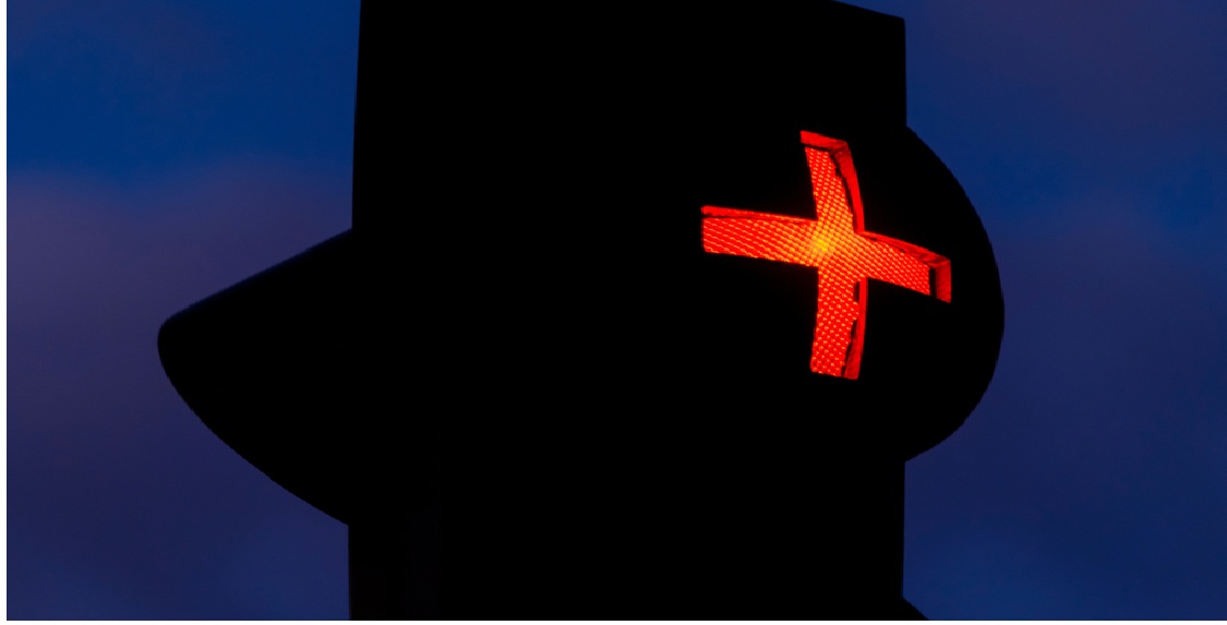 red cross trafficlight