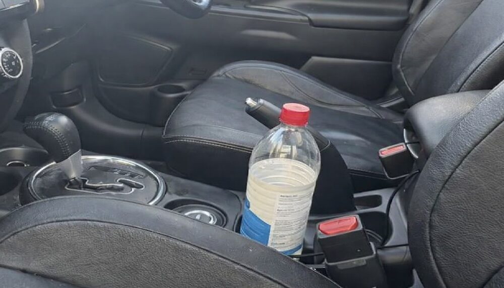 vinegar in car