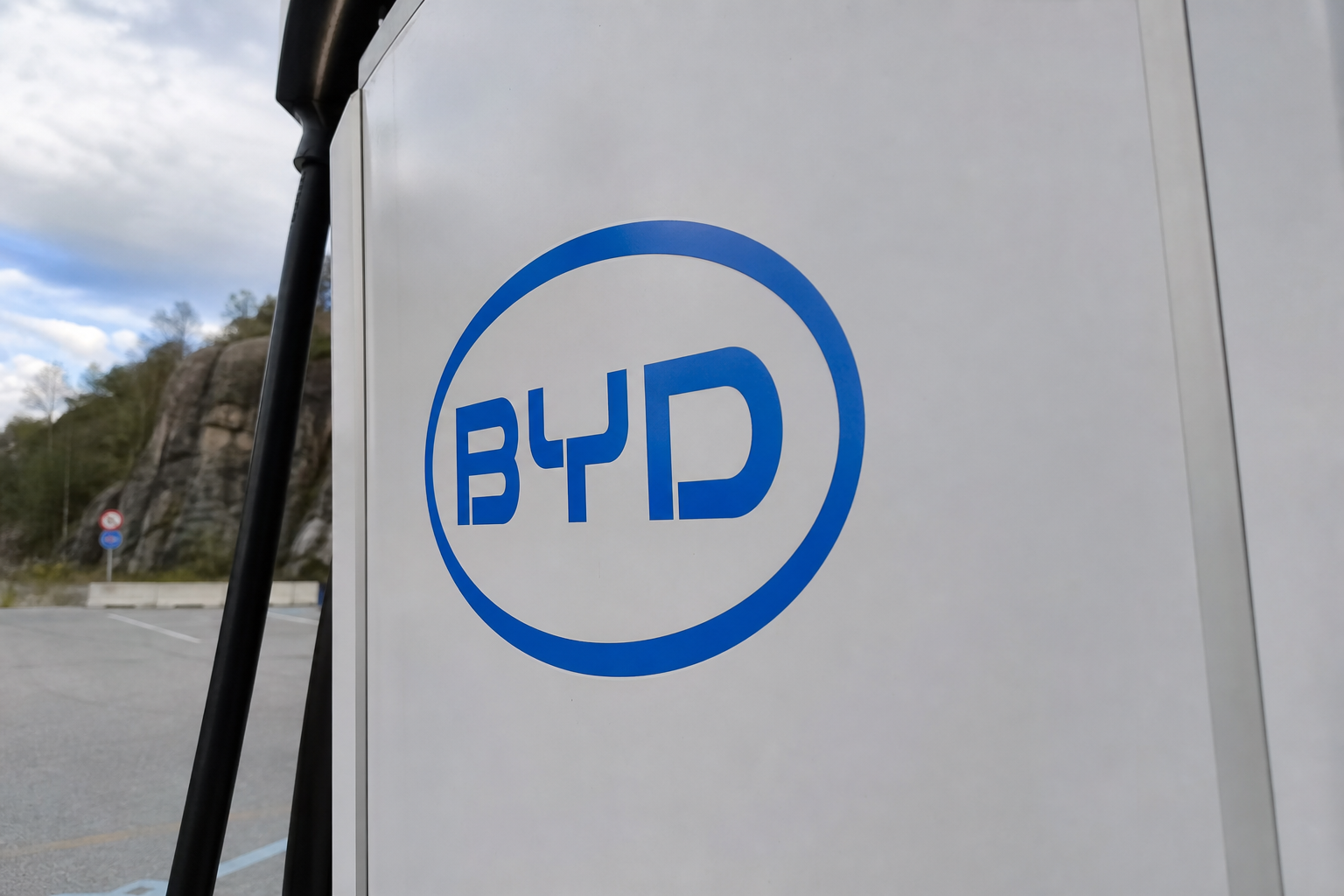 BYD lader på fem minutter etter 4 395 kilometers Kina-test - nå kommer teknologien til Europa