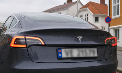 Tesla tilbakekaller 218 868 biler etter ryggekamera-feil: Slik sjekker du om din er rammet