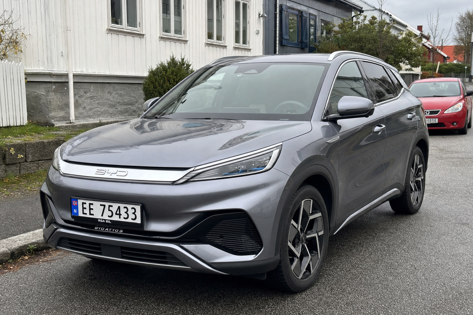 BYD slo Tesla i Storbritannia uten støtte, i Norge er kineseren snart blant de få under momsgrensen