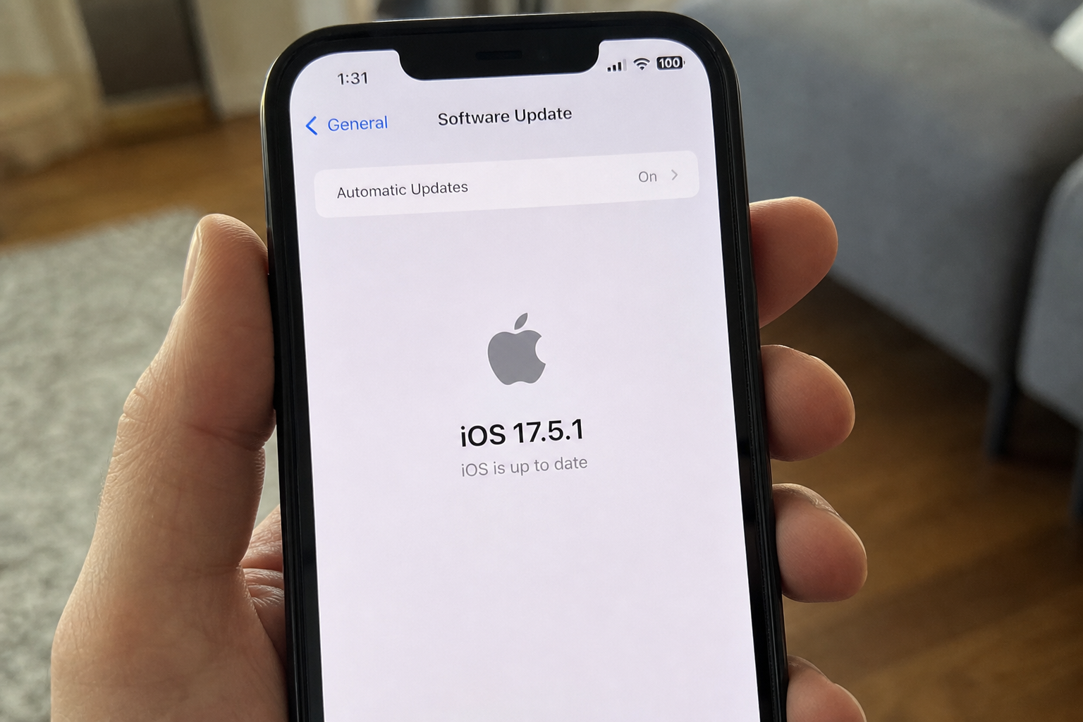 iOS 26.5 tetter over 50 sikkerhetshull: Oppdater iPhone nå