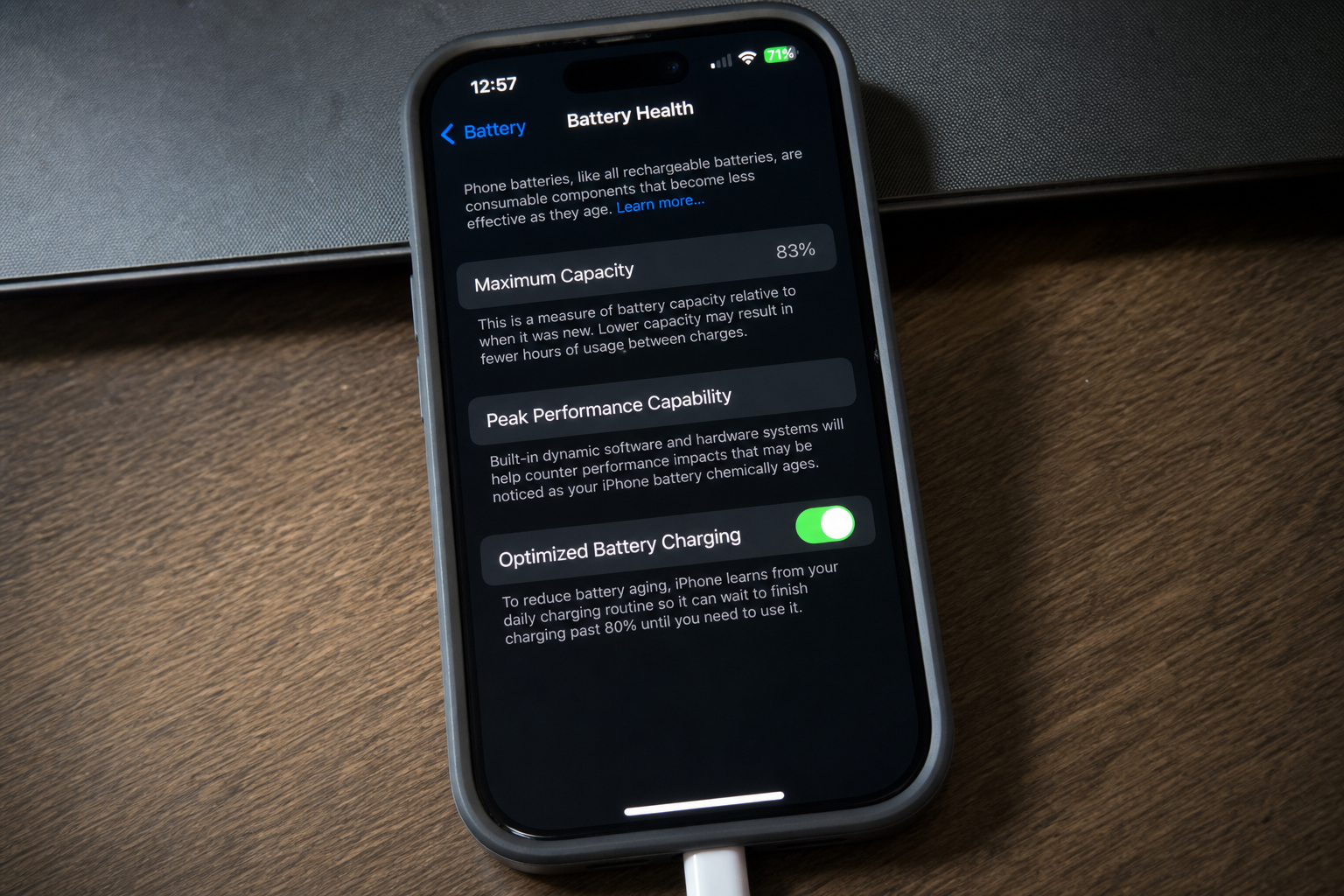 Slik beholder mobilen batterihelsen i flere år: Innstillingene de fleste glemmer