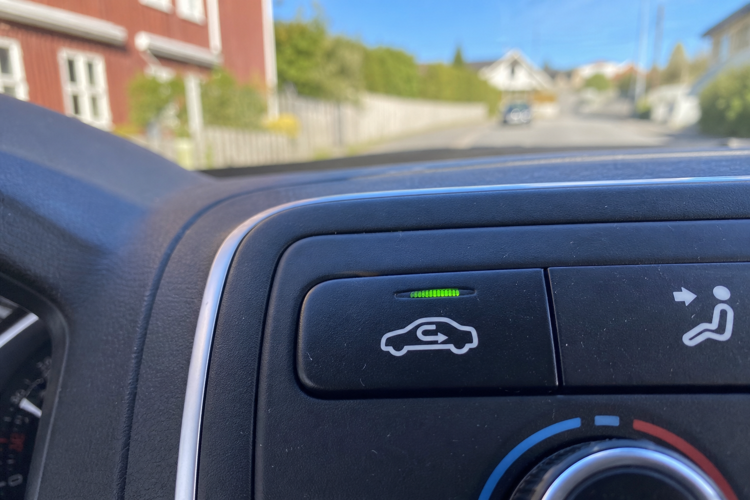 Resirkuleringsknappen i bilen: Slik bruker du den riktig (og når du må slå den av)