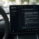 Tesla ruller ut "Hey Grok" i Spring Update: Slik virker den nye stemmestyringen