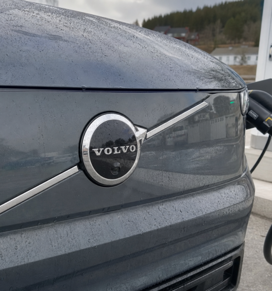 Volvo lover 810 km på én lading - men norske kjøpere venter på momssjokk