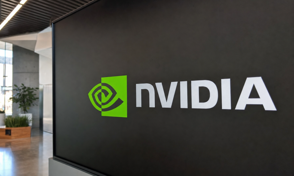 Nvidia knuser forventningene med 81,6 milliarder dollar i rekordkvartal