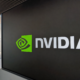 Nvidia knuser forventningene med 81,6 milliarder dollar i rekordkvartal