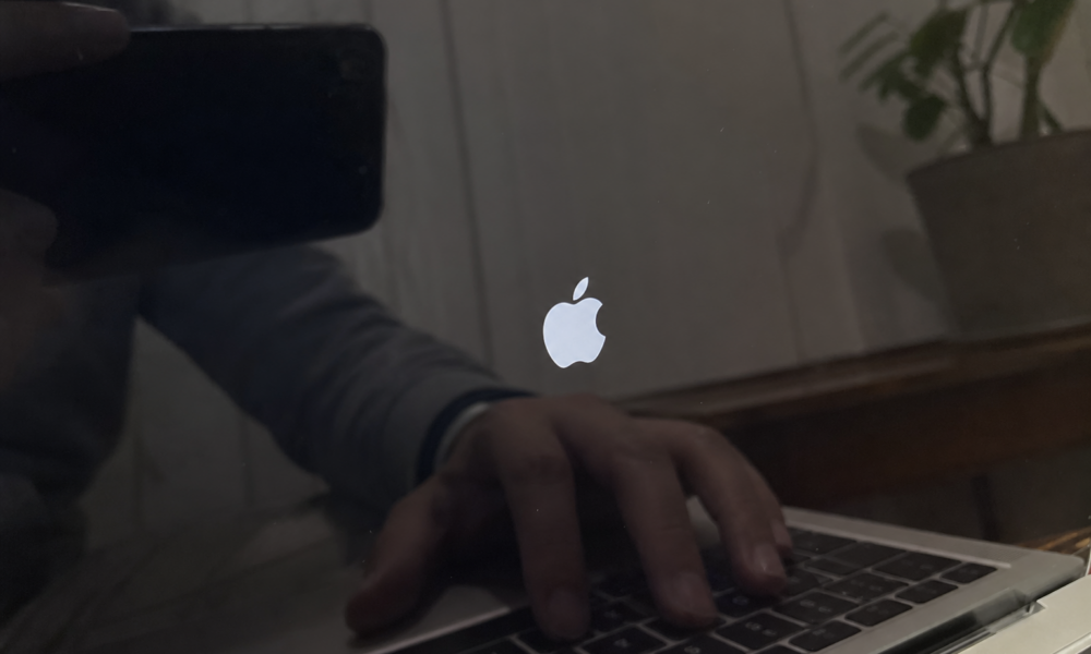 «Jakter AI for AI-ens skyld»: Apple-toppen refset konkurrentene mens han annonserte Google-avtalen