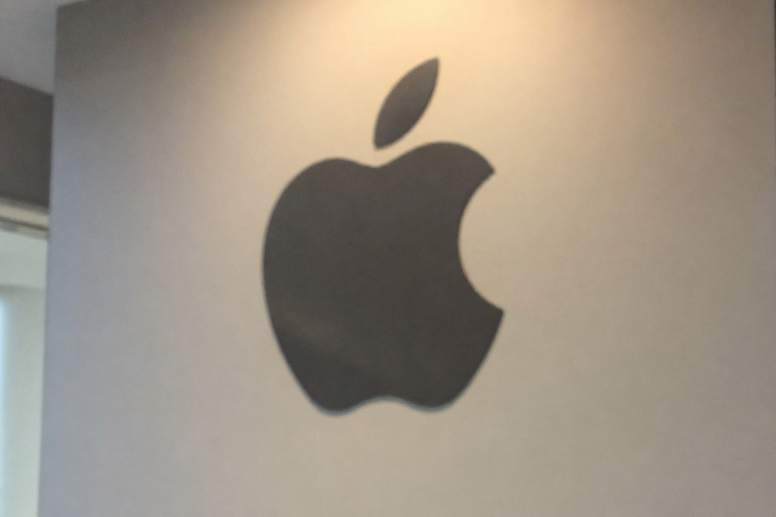 Skuffende nyhet for Apple-fans: iPhone Fold er trolig utsatt til neste år