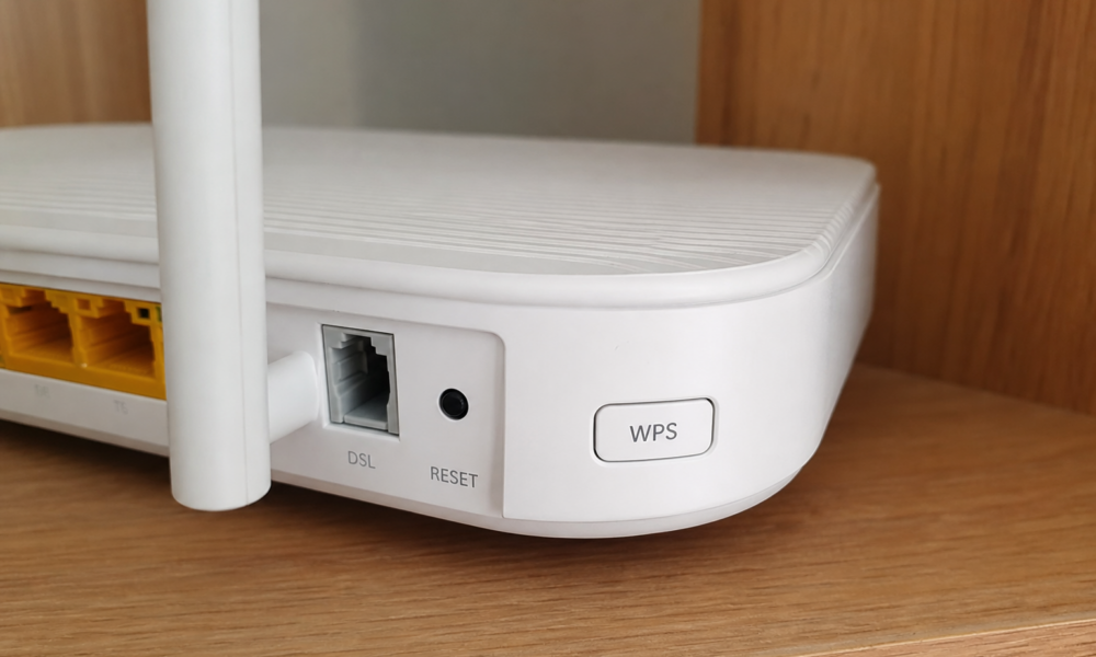 Bakdøren du ikke visste at ruteren din hadde: Slå av WPS i kveld