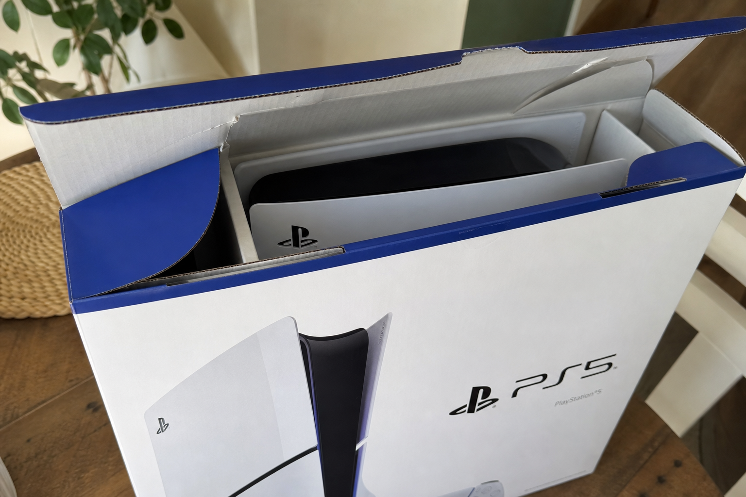 Konsoller kan bli mangelvare til jul: Detaljist varsler GTA 6-rush og global brikkekrise