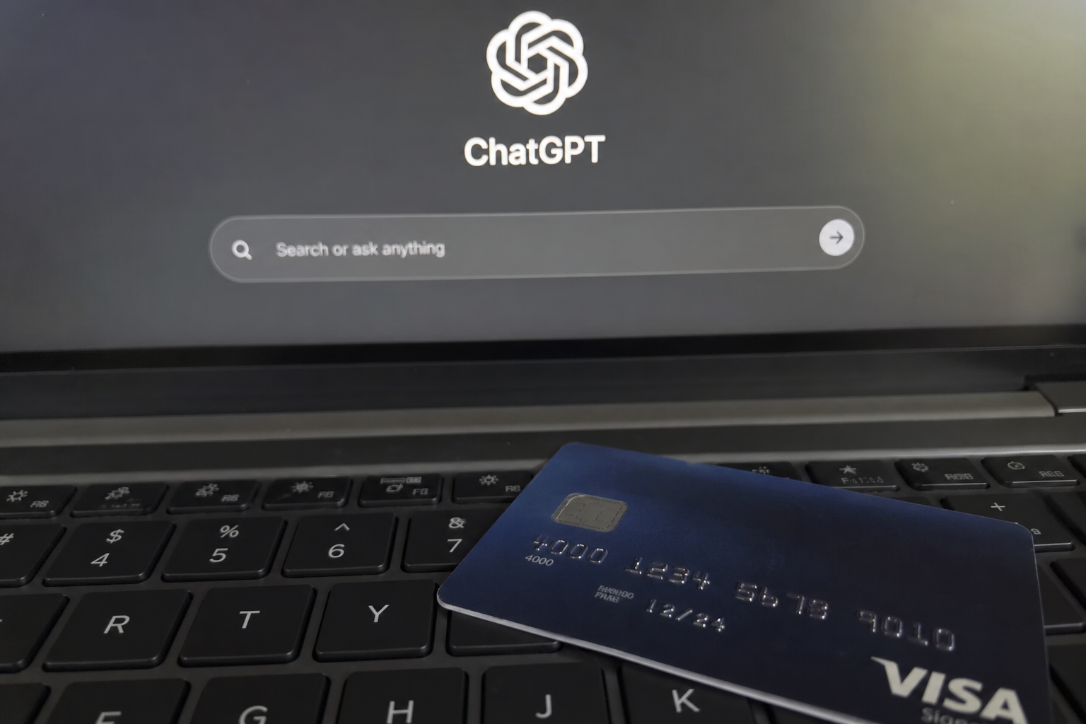 ChatGPT runder 900 millioner brukere: 1 av 5 søk handler om shopping