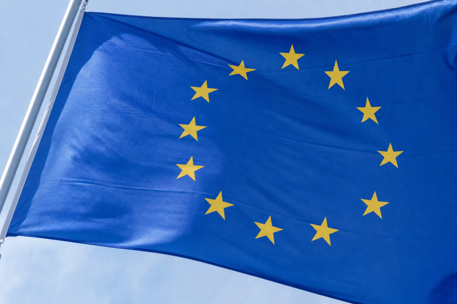 Sju uker igjen: EUs KI-lov rammer norske virksomheter fra 2. august