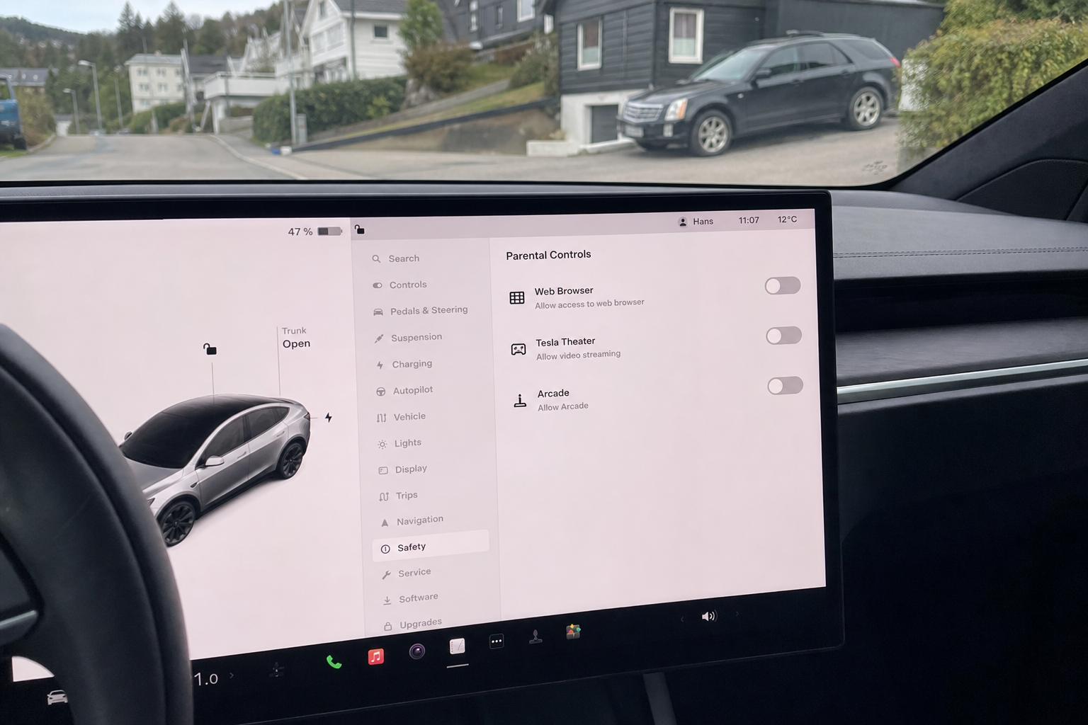 Tesla 2026.20 oppdaget i Trøndelag: Stille rullout med foreldrekontroll og kryptert dashcam
