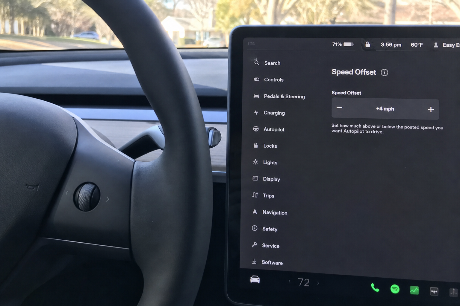 Sverige ber EU si nei til Tesla FSD: Selvkjøringen kan brukes til å bryte fartsgrensen