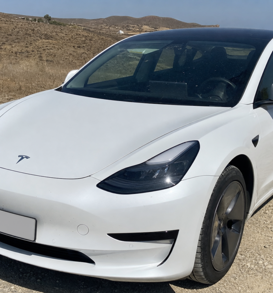 Sommervarmen tapper elbilen: Tesla Model 3 tapte 44 prosent rekkevidde i hetetest