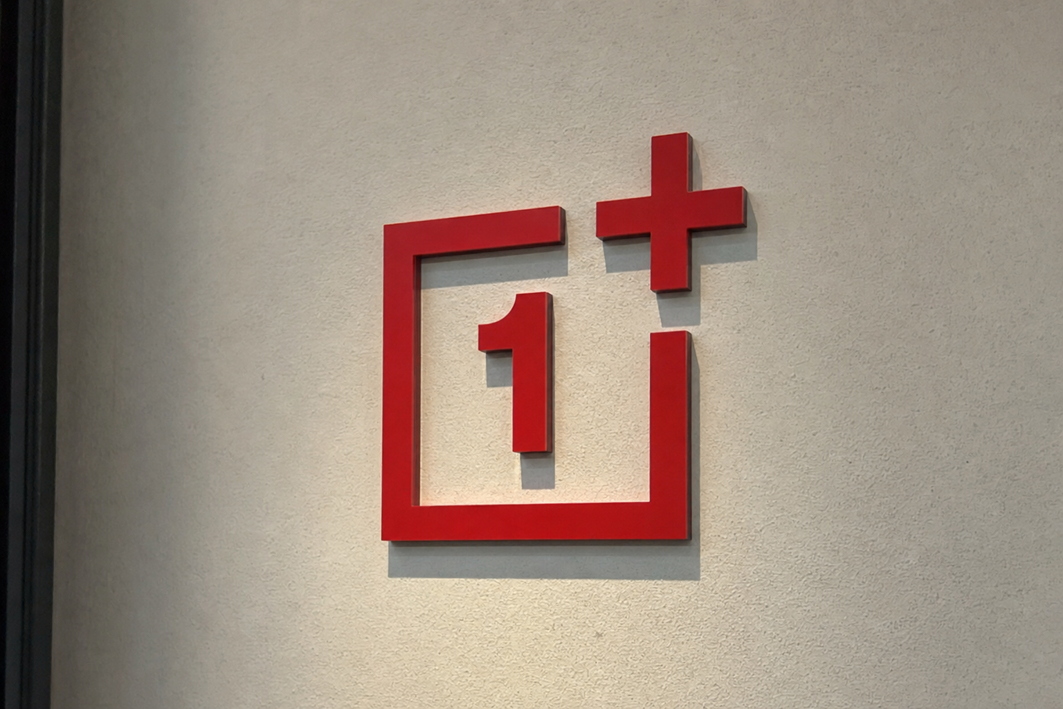 OnePlus avduker iPad Pro-konkurrent med 13 tommer og 144Hz-skjerm