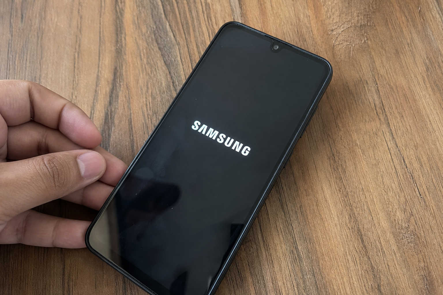Samsung Galaxy A27 er offisiell: 120 Hz AMOLED, Snapdragon 6 Gen 3 og seks års oppdateringer - lanseres 3. juli