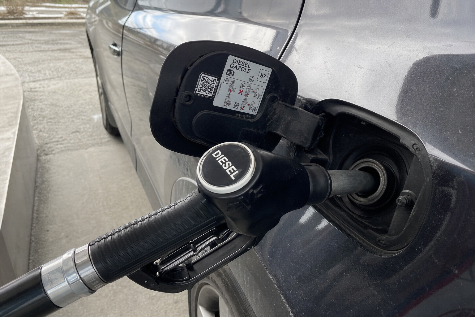 Fylt feil drivstoff? De tre første minuttene avgjør om bilen din overlever
