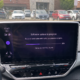 VW-eier satt fast i to timer da bilen plutselig oppdaterte seg på restaurantparkeringen