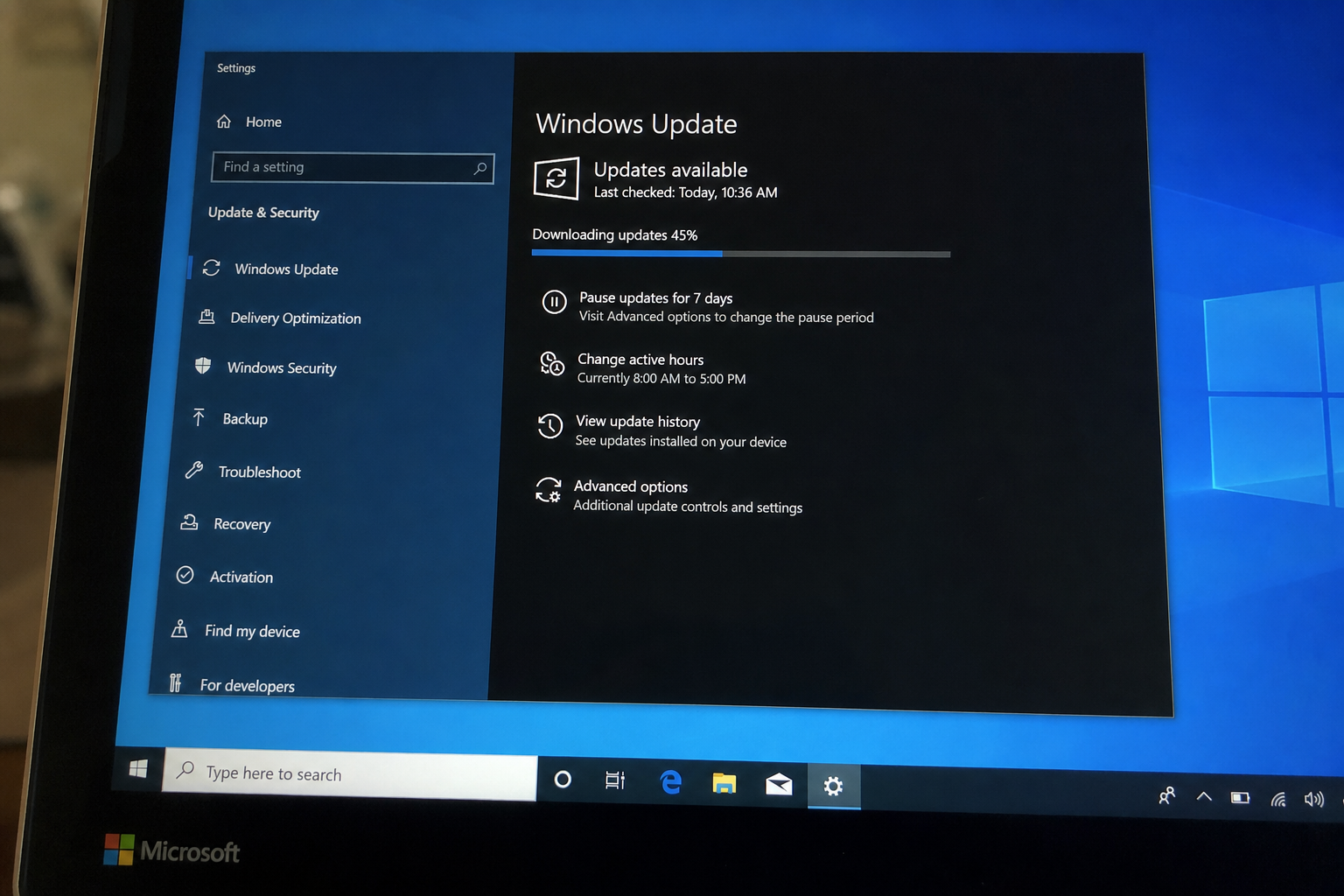 Microsoft tetter 138 hull på én gang: To kritiske feil i Windows kan gi angripere full kontroll