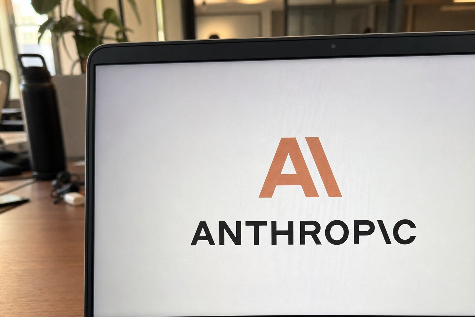 Nobelpris-vinneren bak AlphaFold forlater Google DeepMind for Anthropic