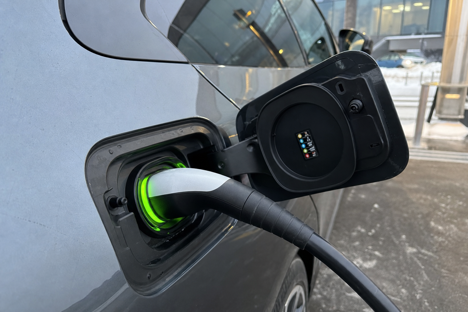 Derfor bør du ikke hurtiglade elbilen daglig