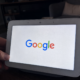 Google Home gjenkjenner deg nå på klær og kroppsstørrelse: Slik virker den nye AI-funksjonen