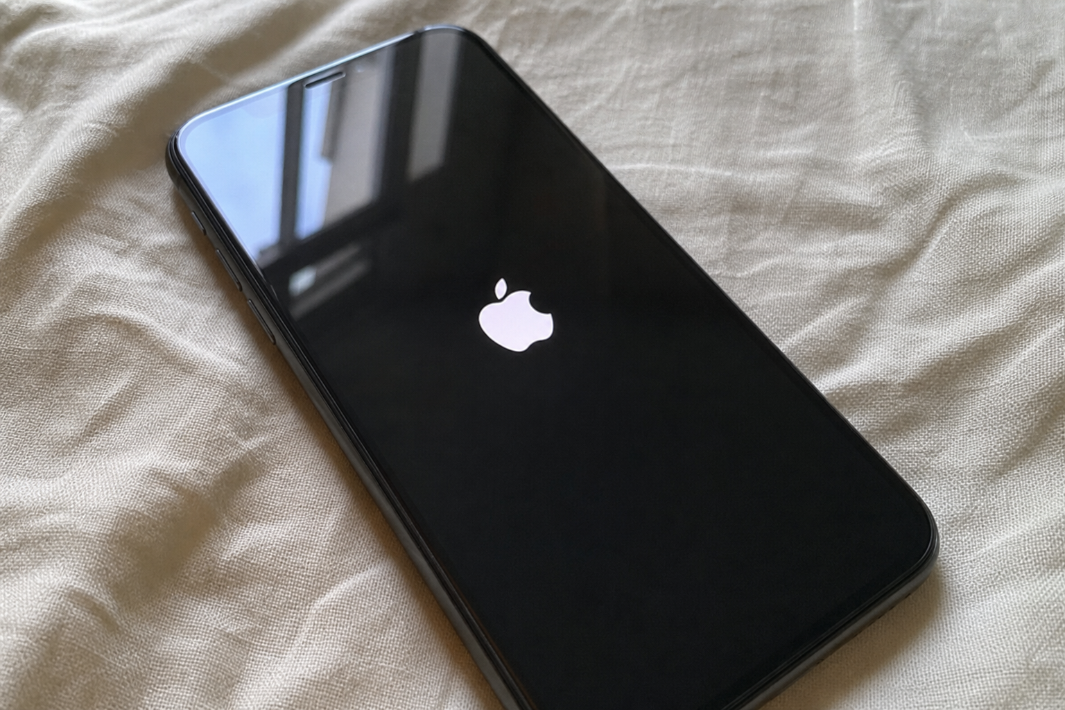 Apple haster ut iOS 26.5.2: AI-hackere tvang frem tidlig sikkerhetsoppdatering
