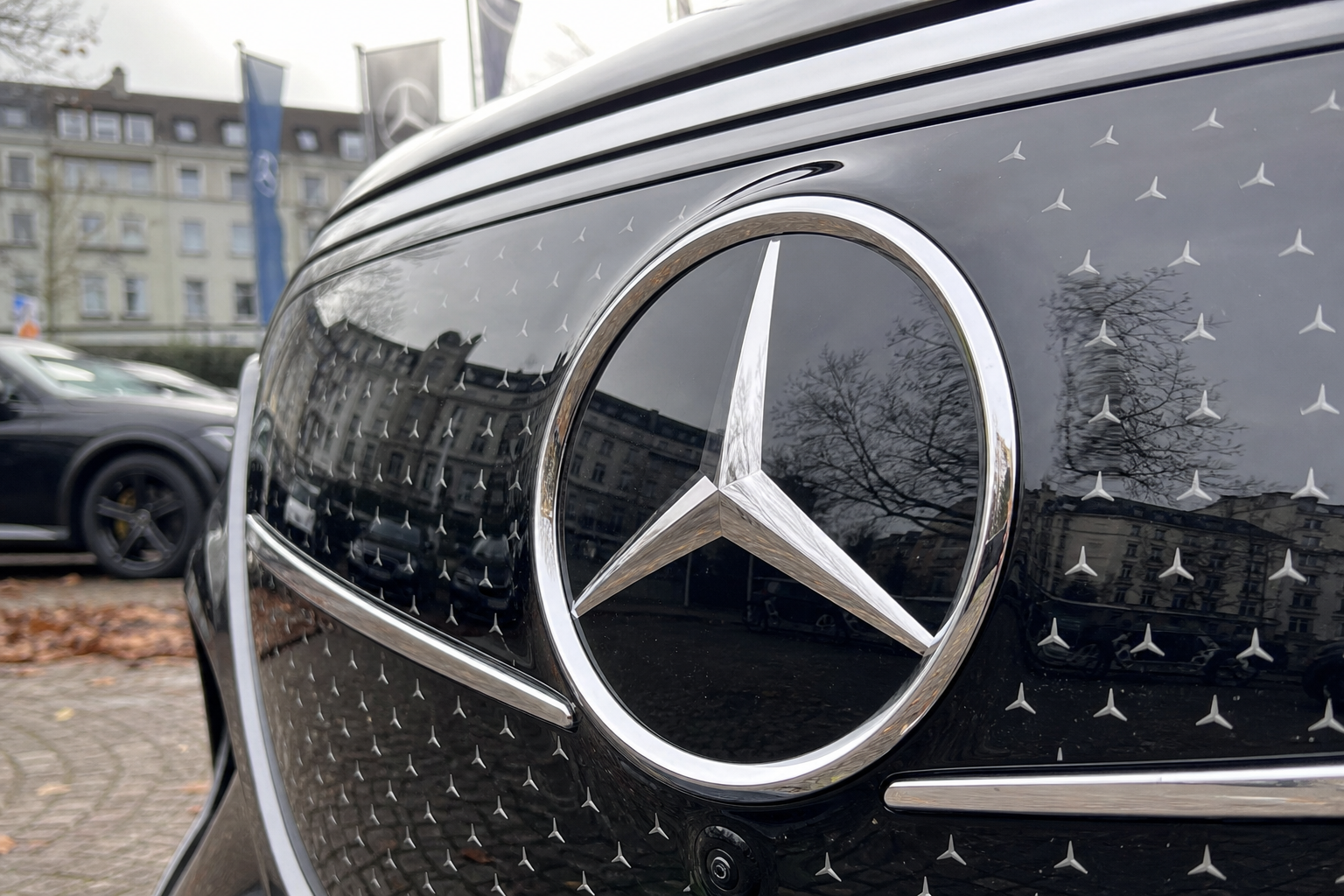 Mercedes-sjefen ble bilbransjens EU-stemme: nå advarer han mot kollaps