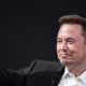 Elon Musk tjener 1.200 milliarder kroner på én dag: Verdens største enkelt-aksjegevinst noensinne