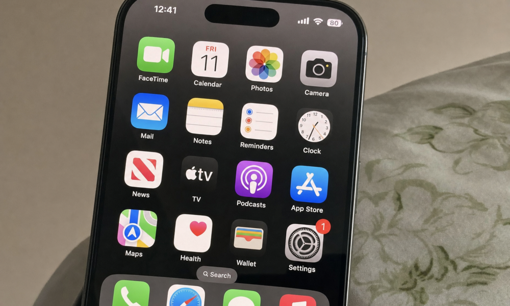 iOS 27 lar deg sette Claude eller ChatGPT som standard AI på iPhone