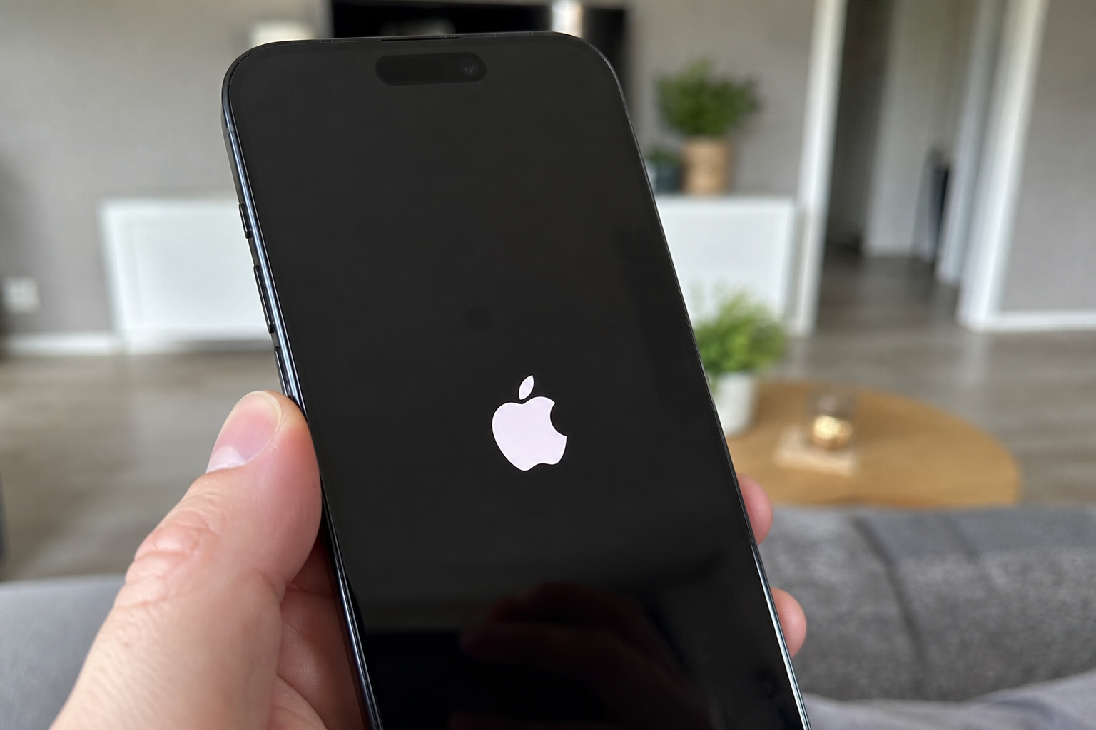 iOS 27 lover apper 30 prosent raskere og AirDrop 80 prosent raskere: Slik endrer det hverdagen din