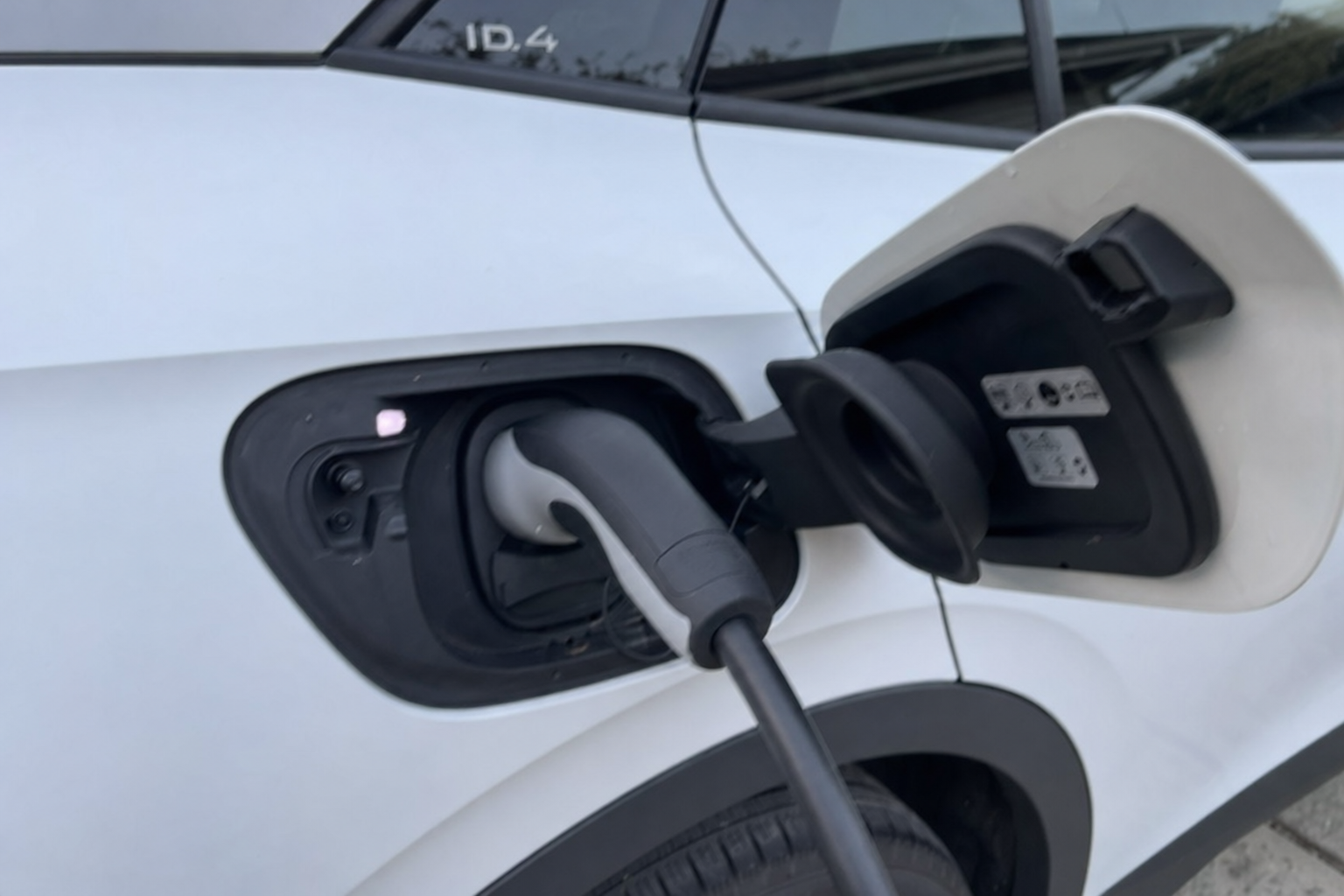 Snart kan VW-elbilen tjene deg opptil 10.000 kroner i året mens den står parkert