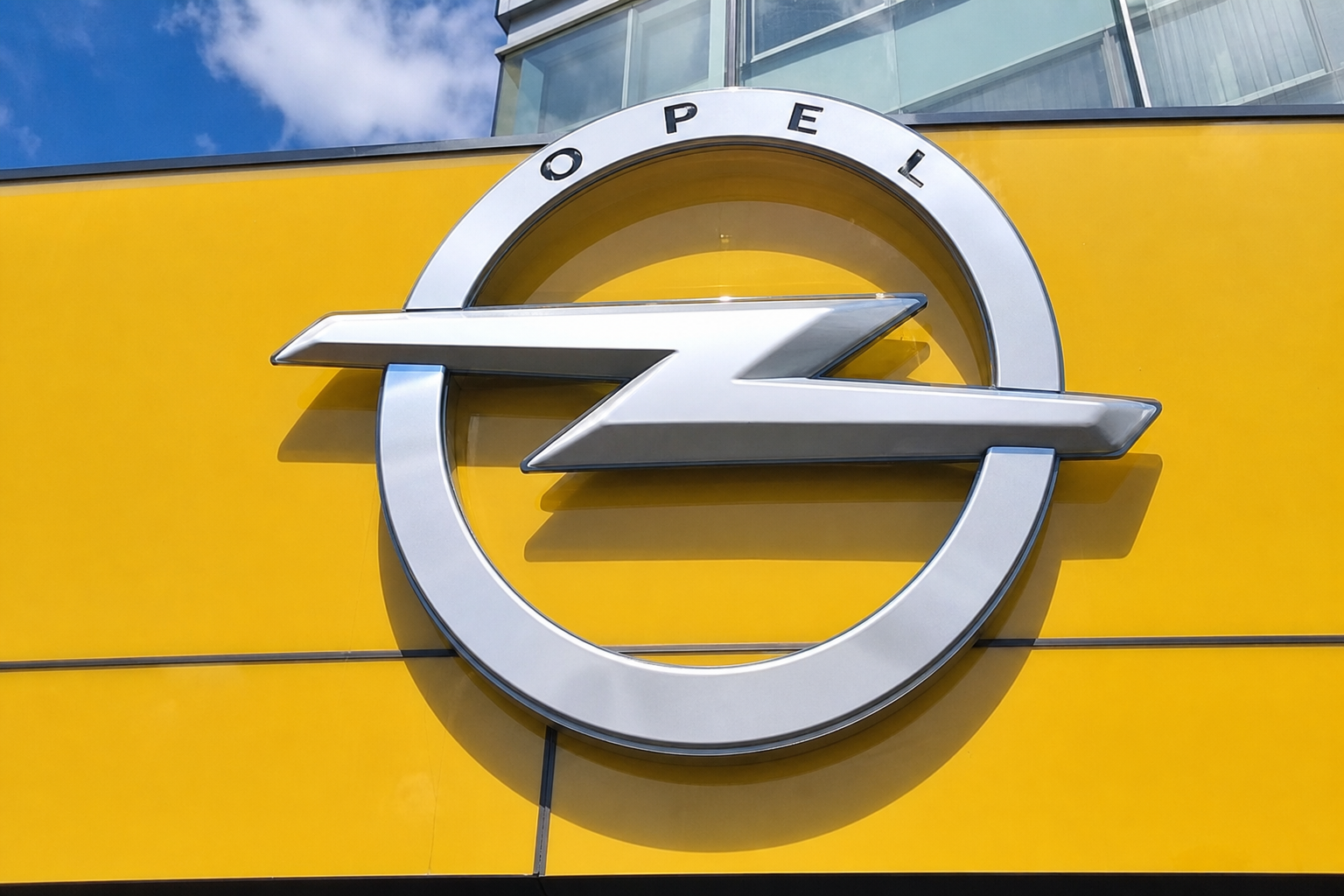 Fra 7.000 til 1.000: Opel betaler opptil 3,3 millioner kroner for at ingeniører skal slutte frivillig
