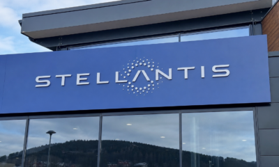 Aksjen halvert på et år: Investorene tviler på Stellantis-sjefens snuplan