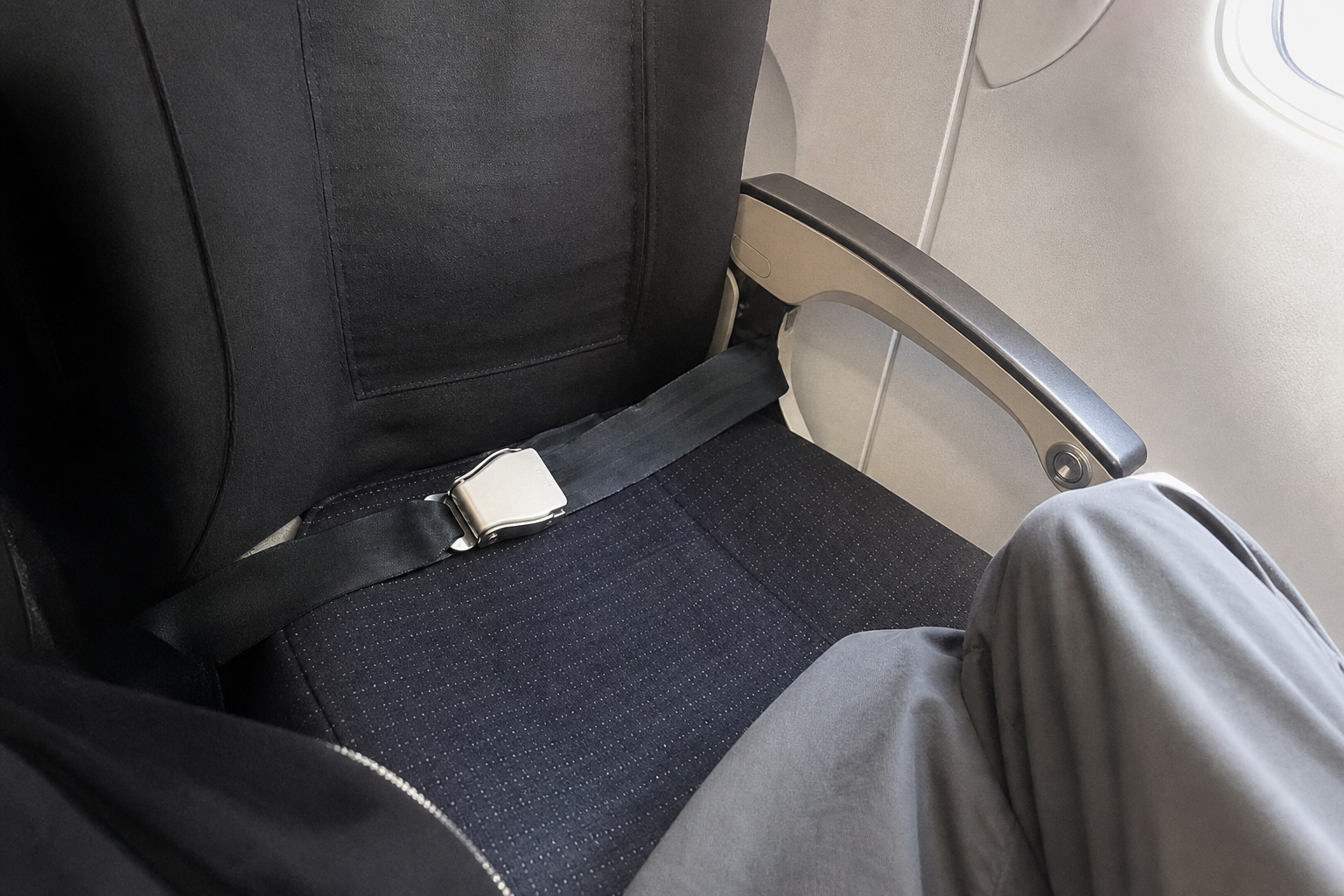 Boeing i nytt trøbbel: Seter i 737 MAX kan løsne fra skinnene under turbulens eller nødlanding