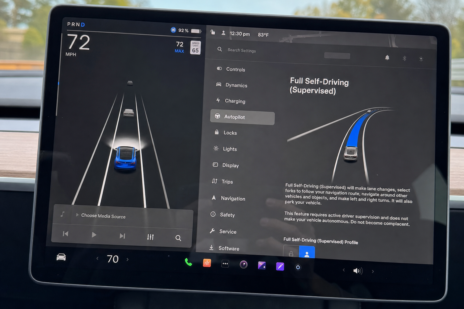 Over ett års venting er over: Tesla ruller ut FSD v14 Lite til rundt fire millioner eldre biler