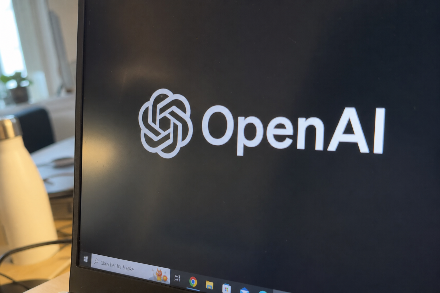 De som bygger AI vil stoppe den: 1.134 ansatte hos OpenAI, Google og Anthropic underskriver felles bremsekrav