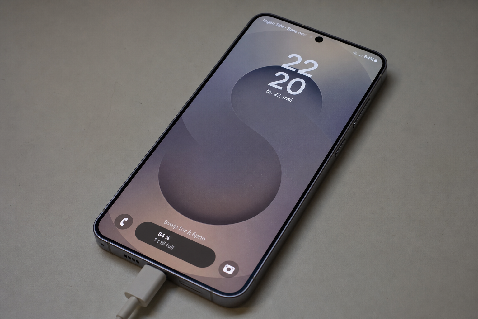 Budsjett-Samsung lader nesten dobbelt så raskt som flaggskipet: S26 FE avslører et merkelig Samsung-valg