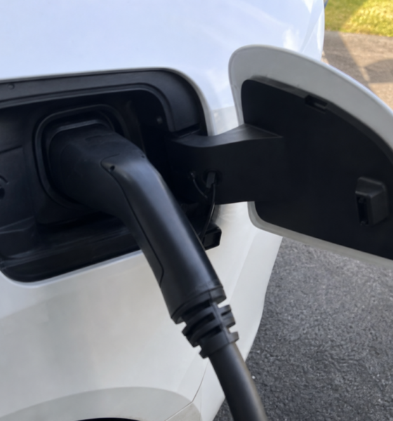7 ting du MÅ sjekke før du kjøper brukt elbil i 2026