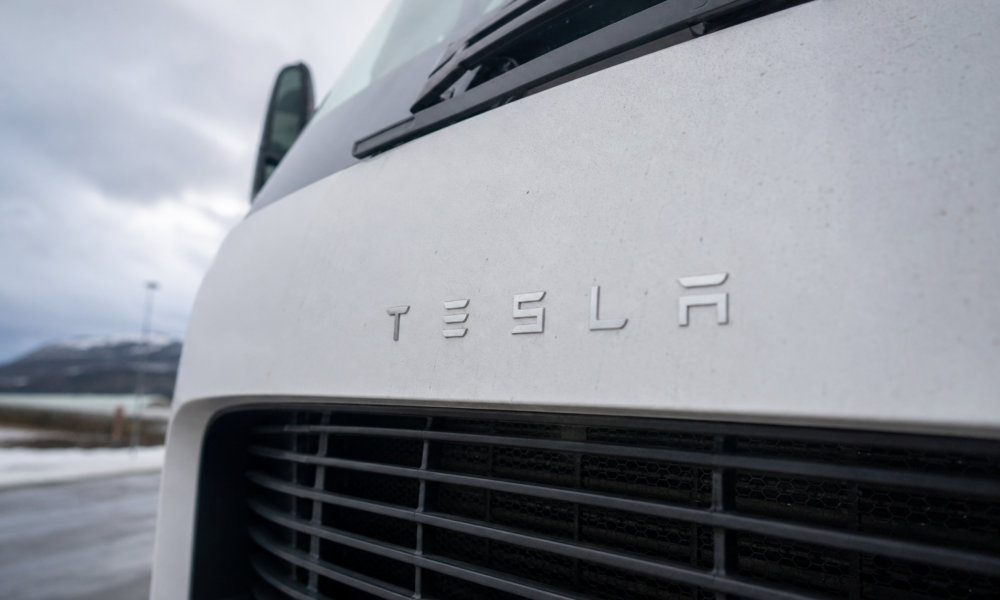 Musk lover Tesla Semi selvkjøring «mot slutten av året»: Listen over brutte løfter er lang