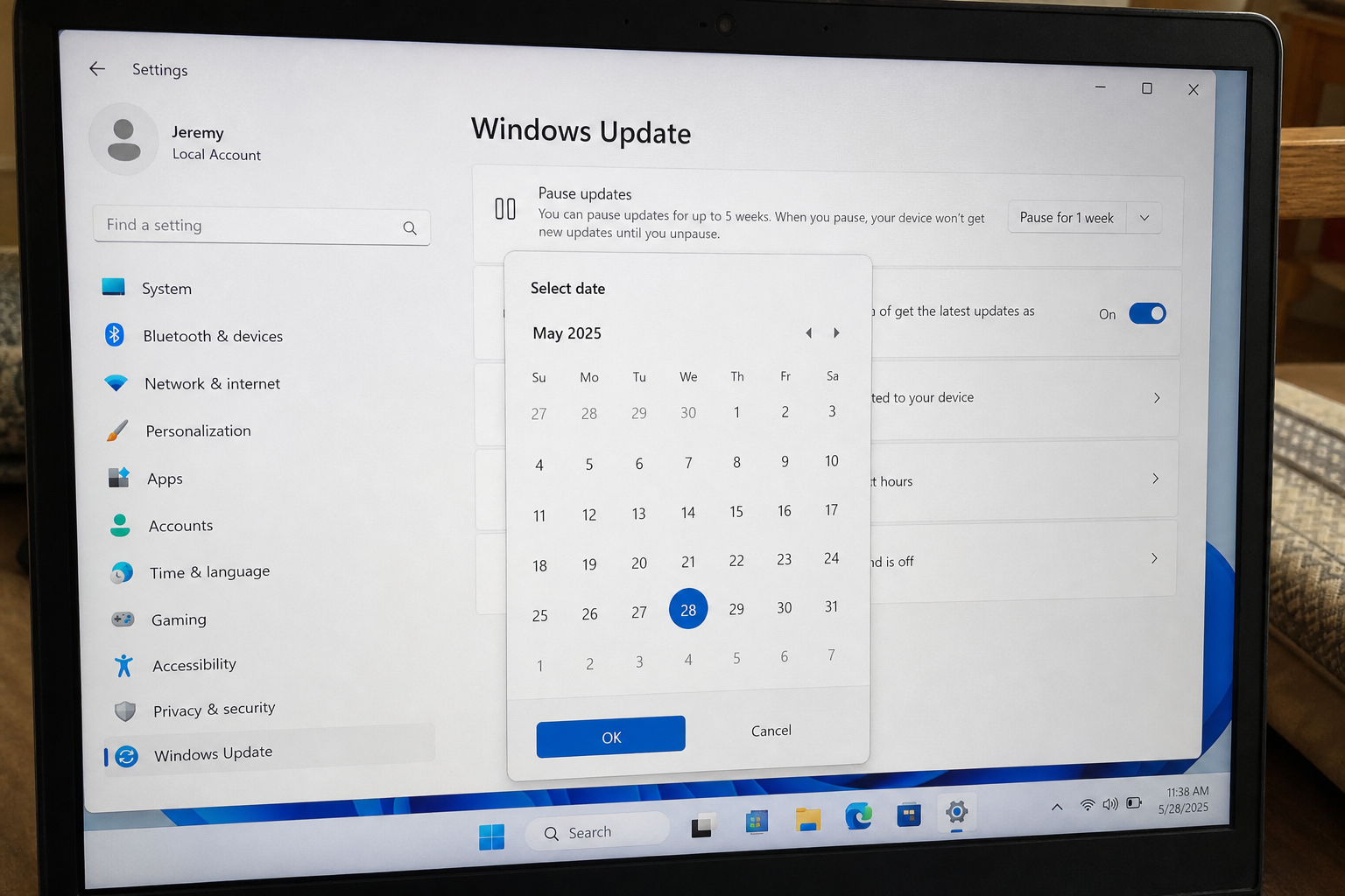 Windows 11 lar deg pause oppdateringer så lenge du vil: Slik bruker du kalenderen
