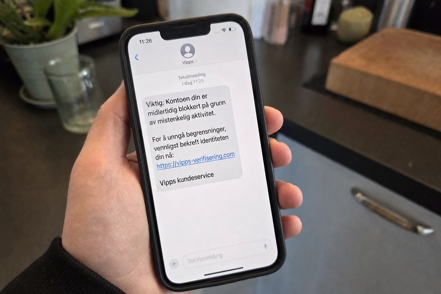 Slik avslører du falske Vipps-meldinger på SMS og e-post