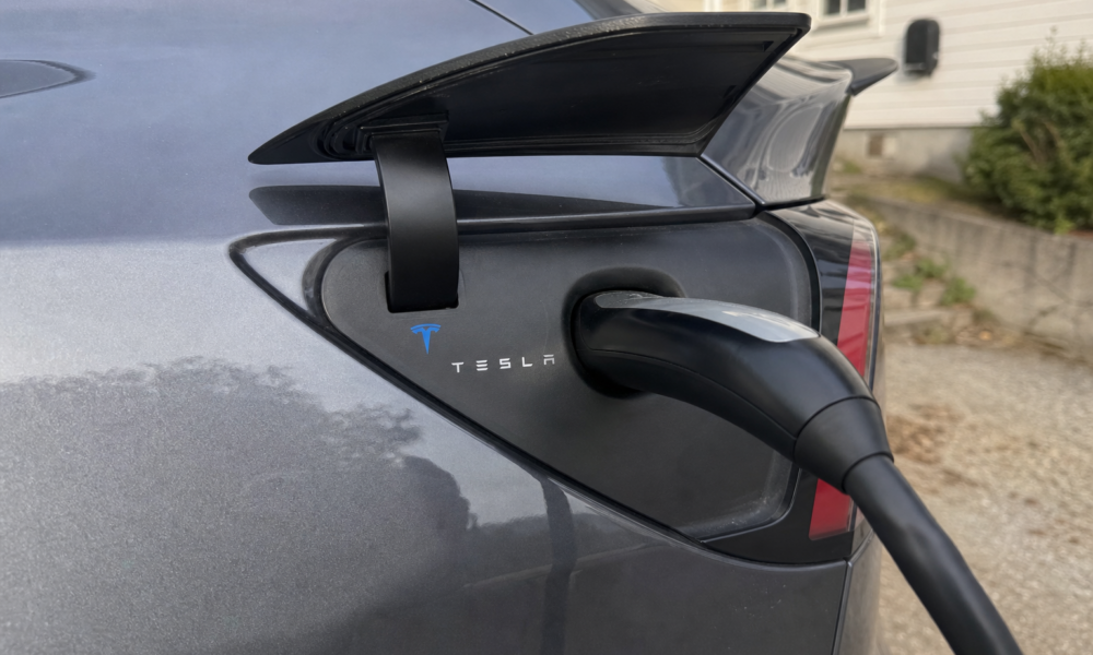 Lader du elbilen til 100 prosent hver natt: Slik kutter du batteriets levetid uten å vite om det